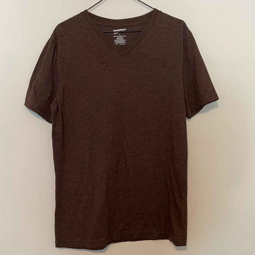 Arizona Jeans Mens Large V-Neck T-Shirt!